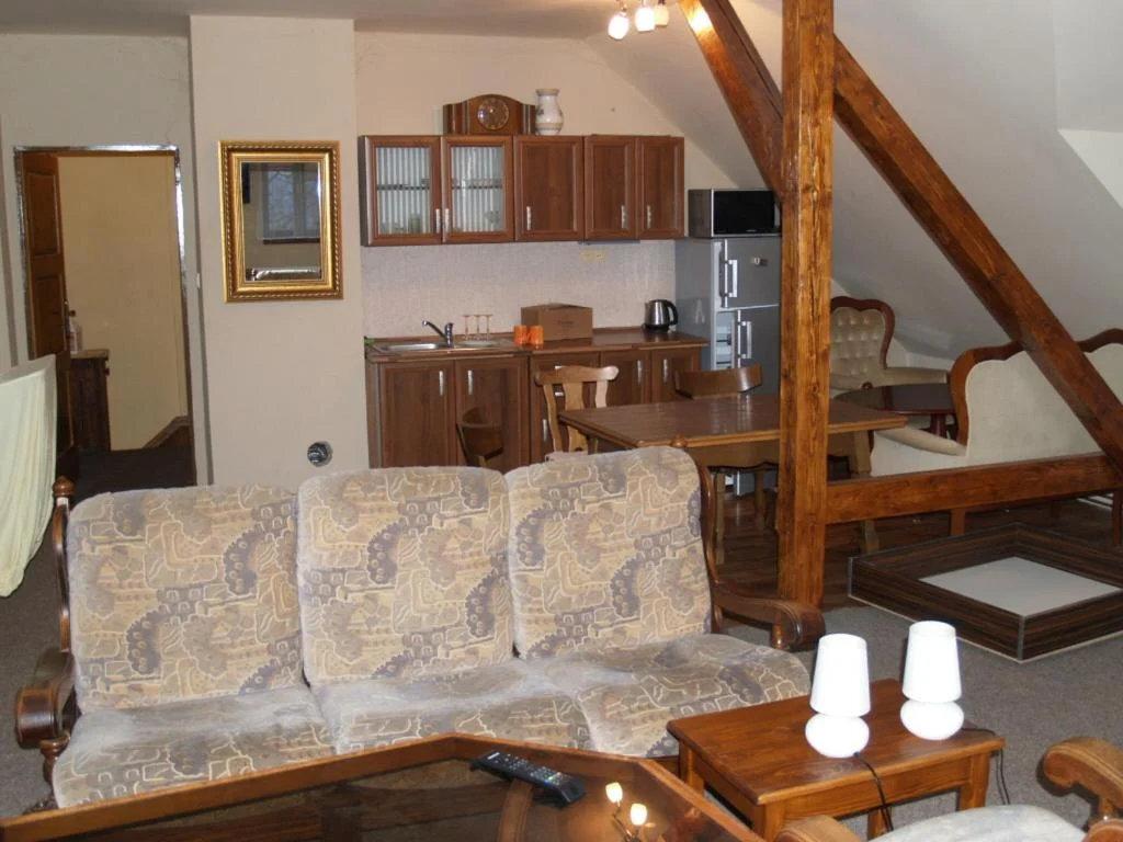 Apartmán s posezením — Gutská krčma