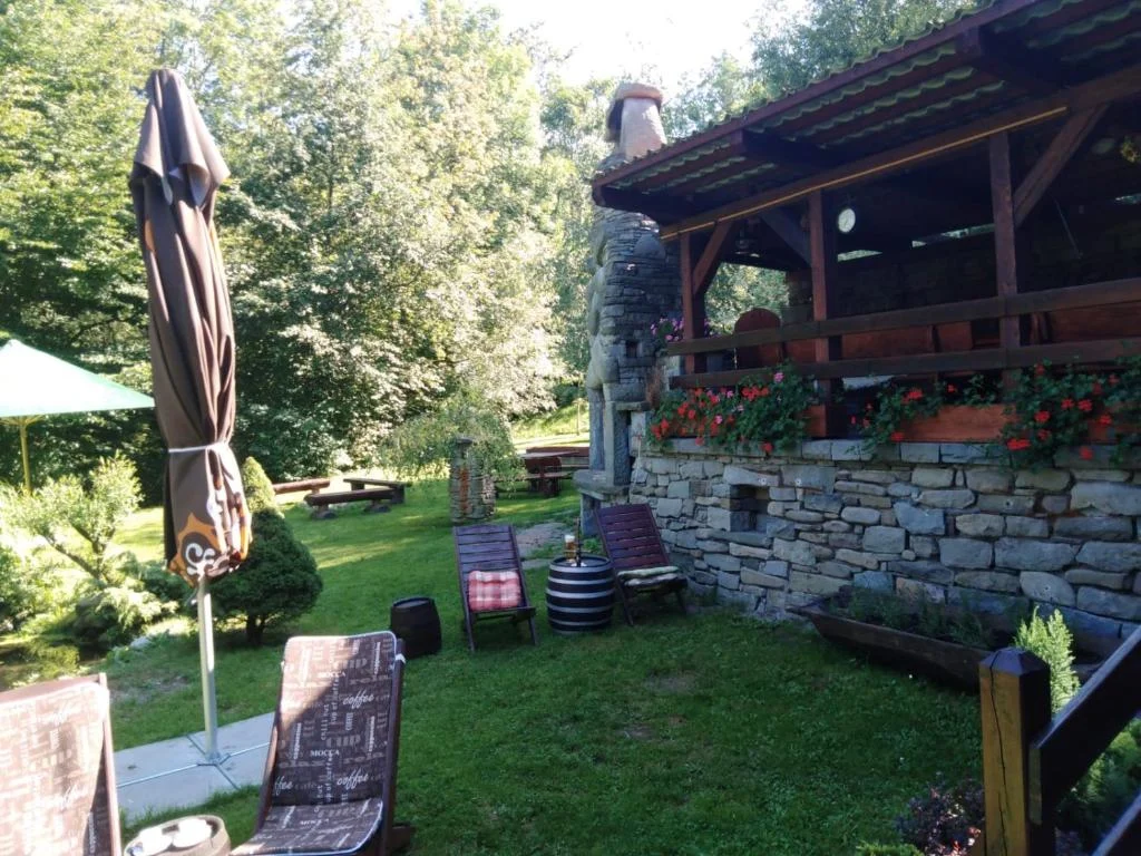 Letní posezení na zahradě — Gutská krčma